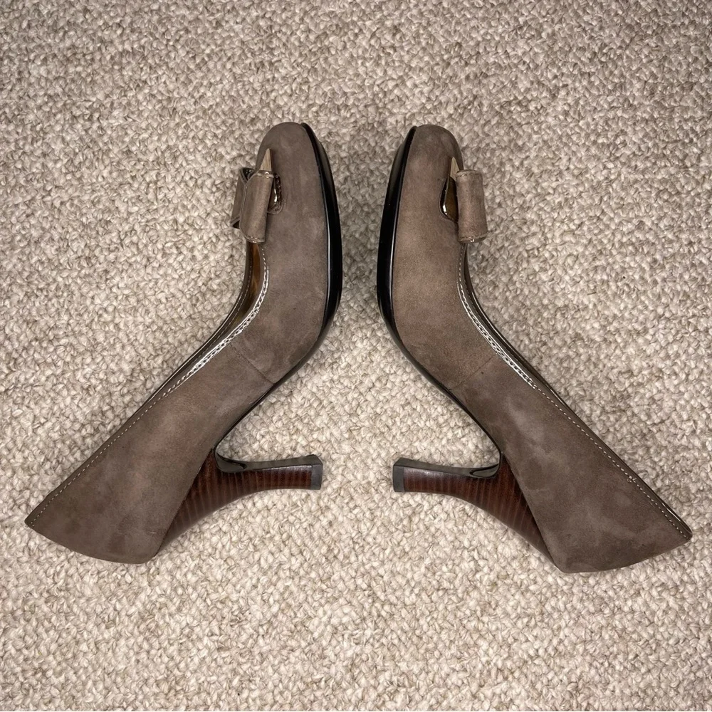 Sofft suede leather heels